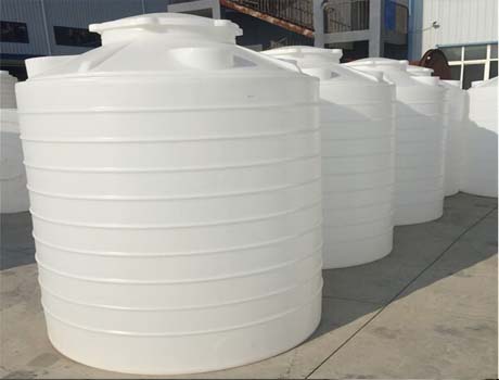 ���σ���